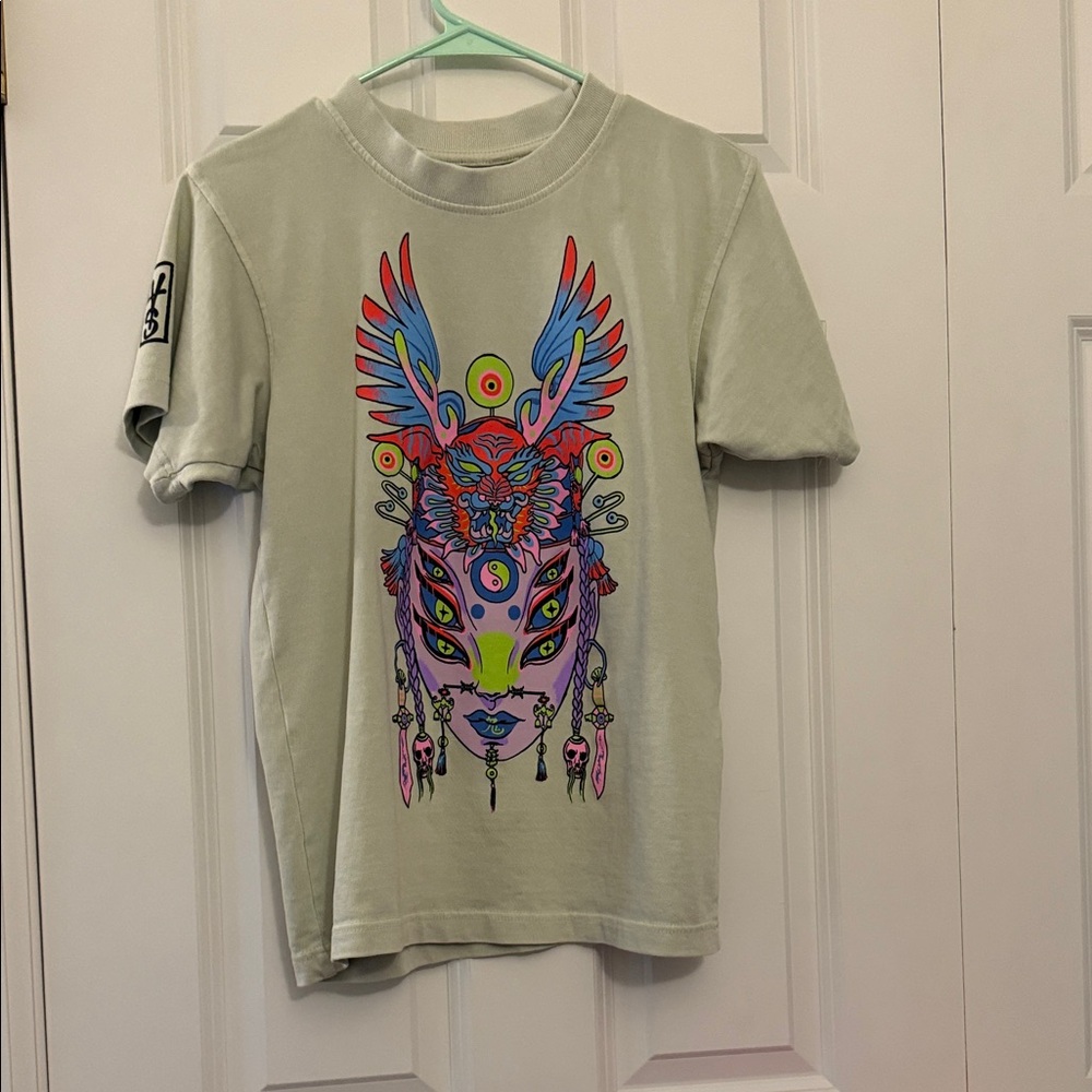 NWOT Meow Wolf Limited Edition Lauren YS Artist Tee Shirt